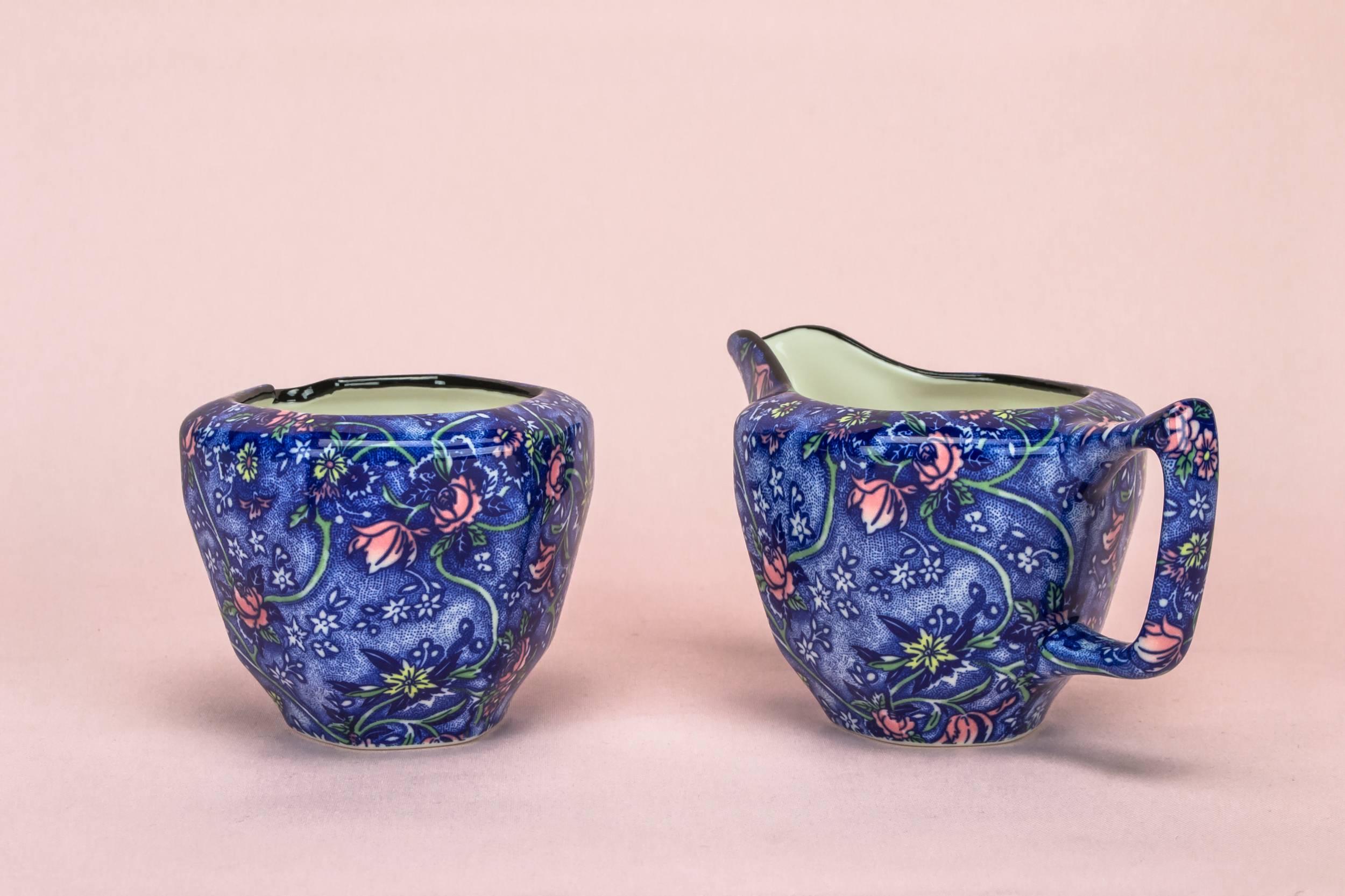 Retro Porcelain Chintz — Tea set in blue white & pink 1