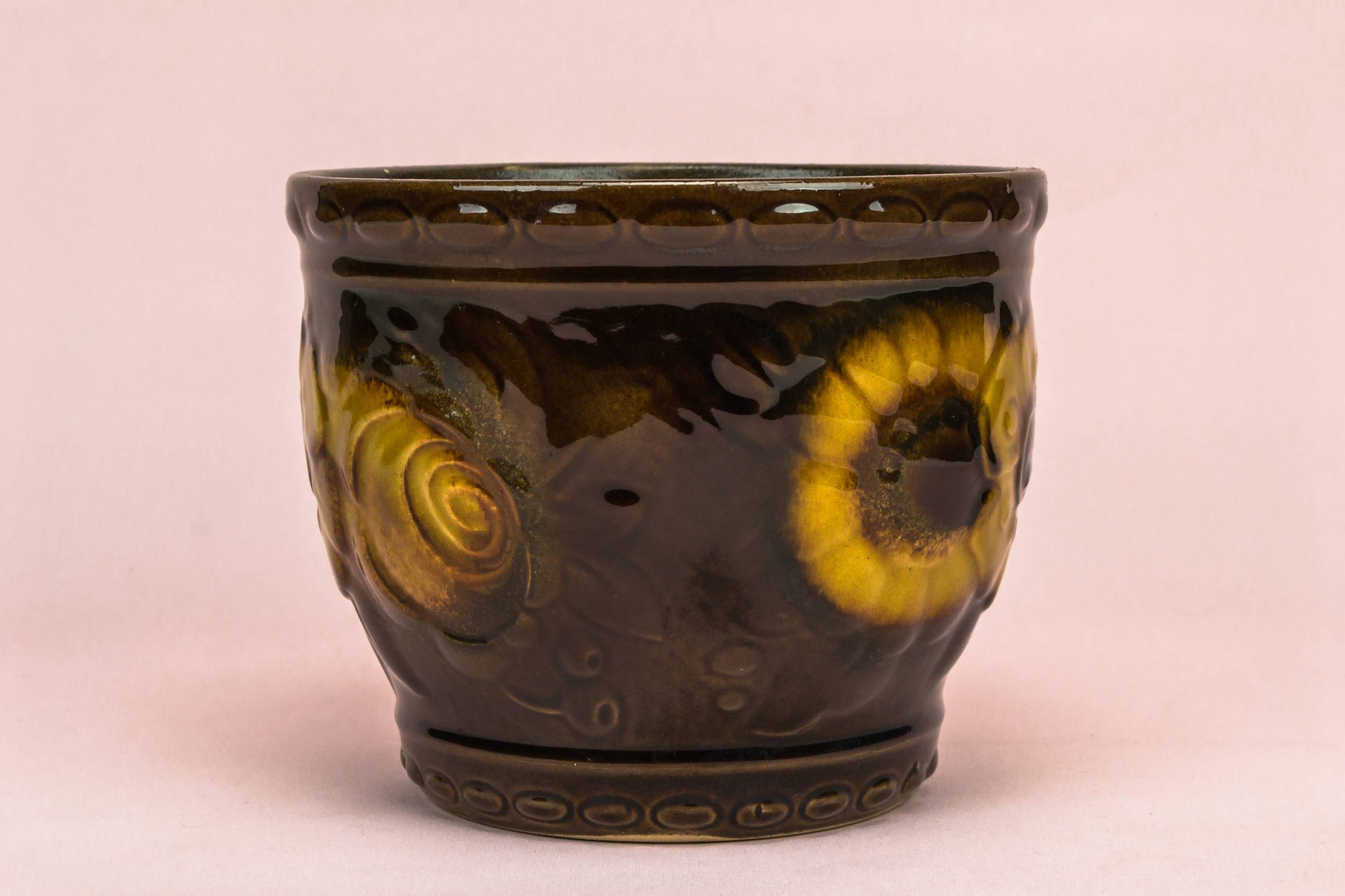 Vintage Porcelain Floral — Bold sunflower planter 1