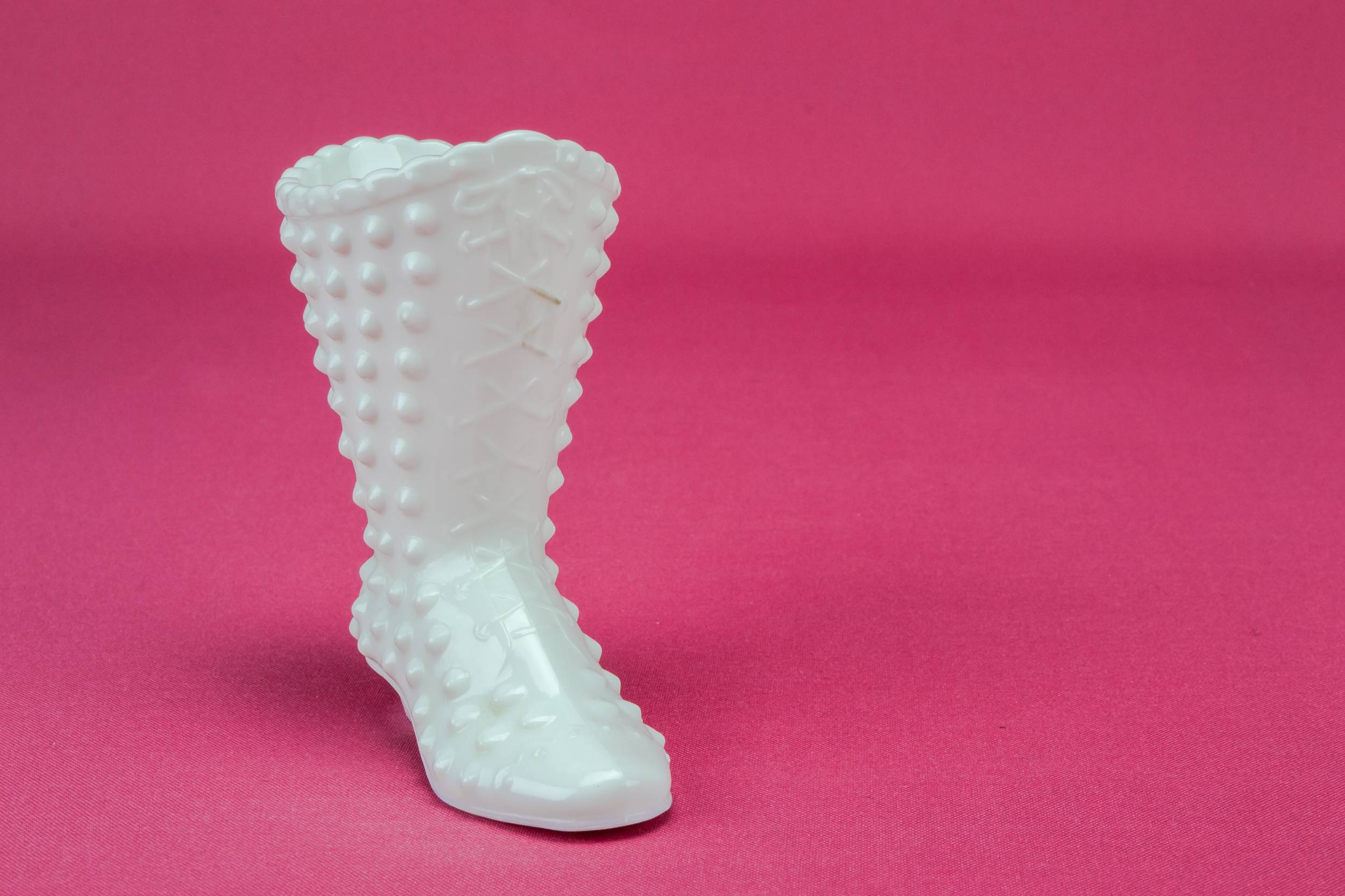 Retro Vintage Hobnail — Small glass boot vase 2