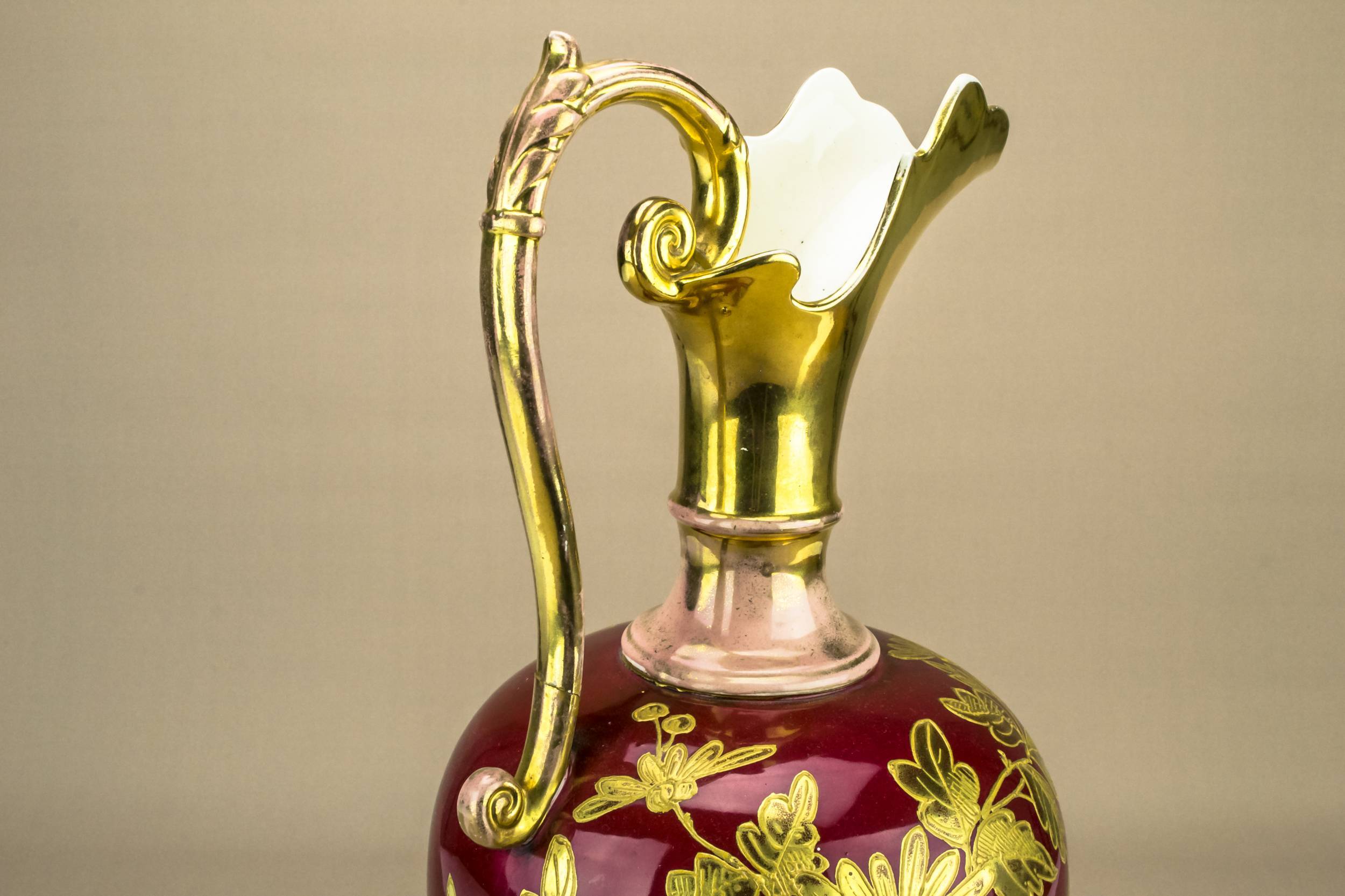 Vermillion Red and — Opulent red flower jug 4