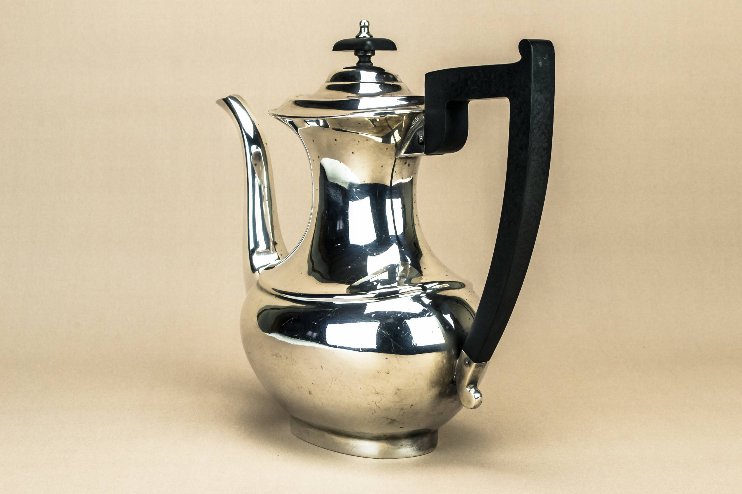Vintage Silver Plated — Silver plated coffee pot 1