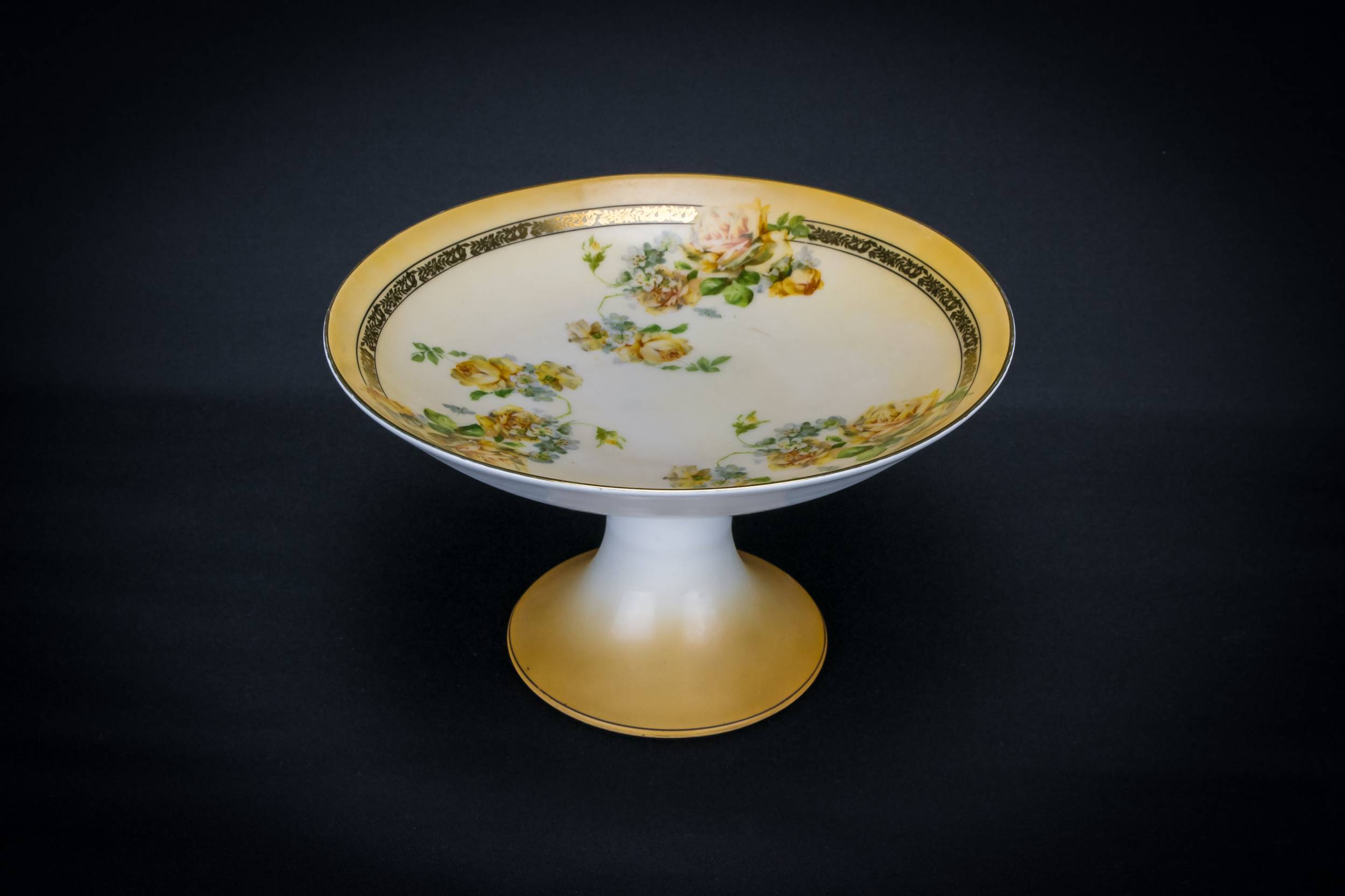 Art Nouveau Antique — Orange cake stem bowl