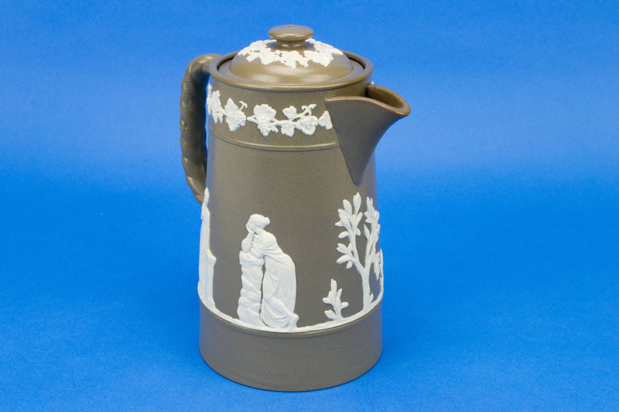 Antique Stoneware Figures — Spectacular coffee pot 3