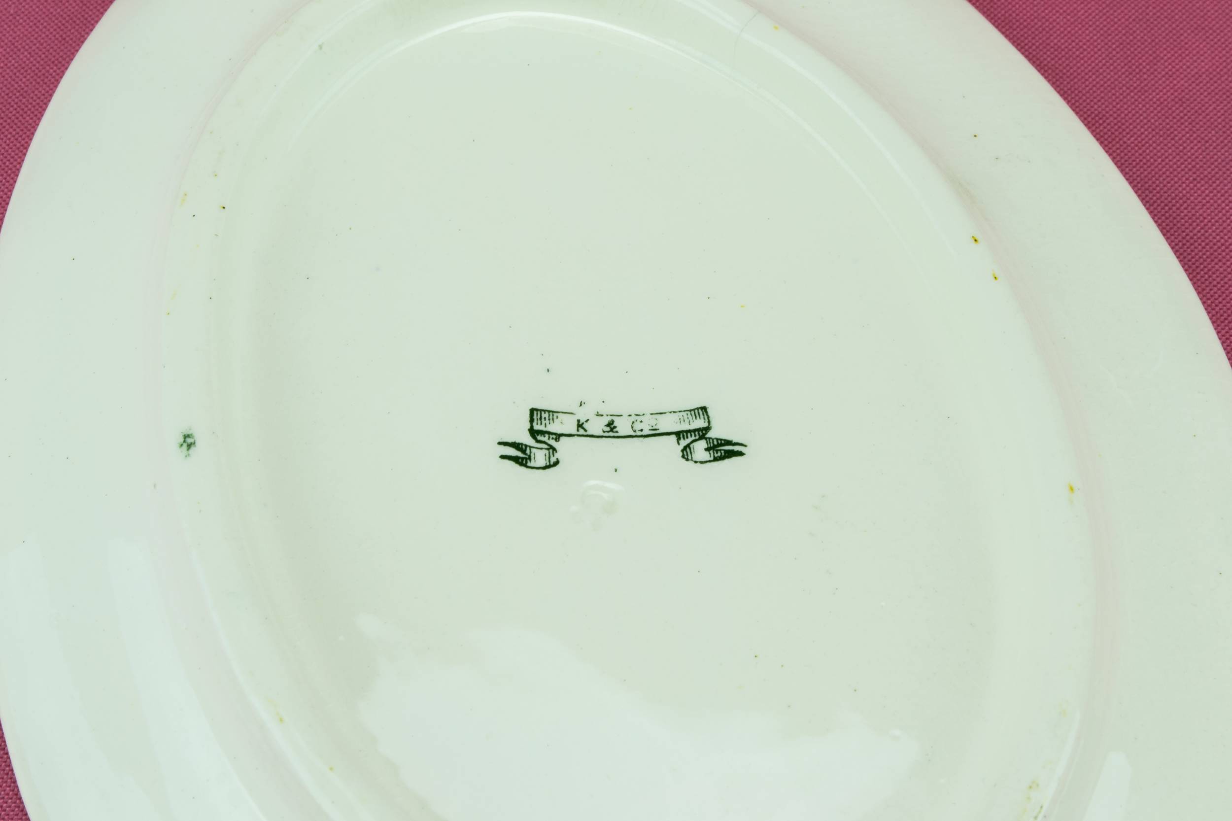 Antique Ceramic Keeling — Green and white gravy boat 4