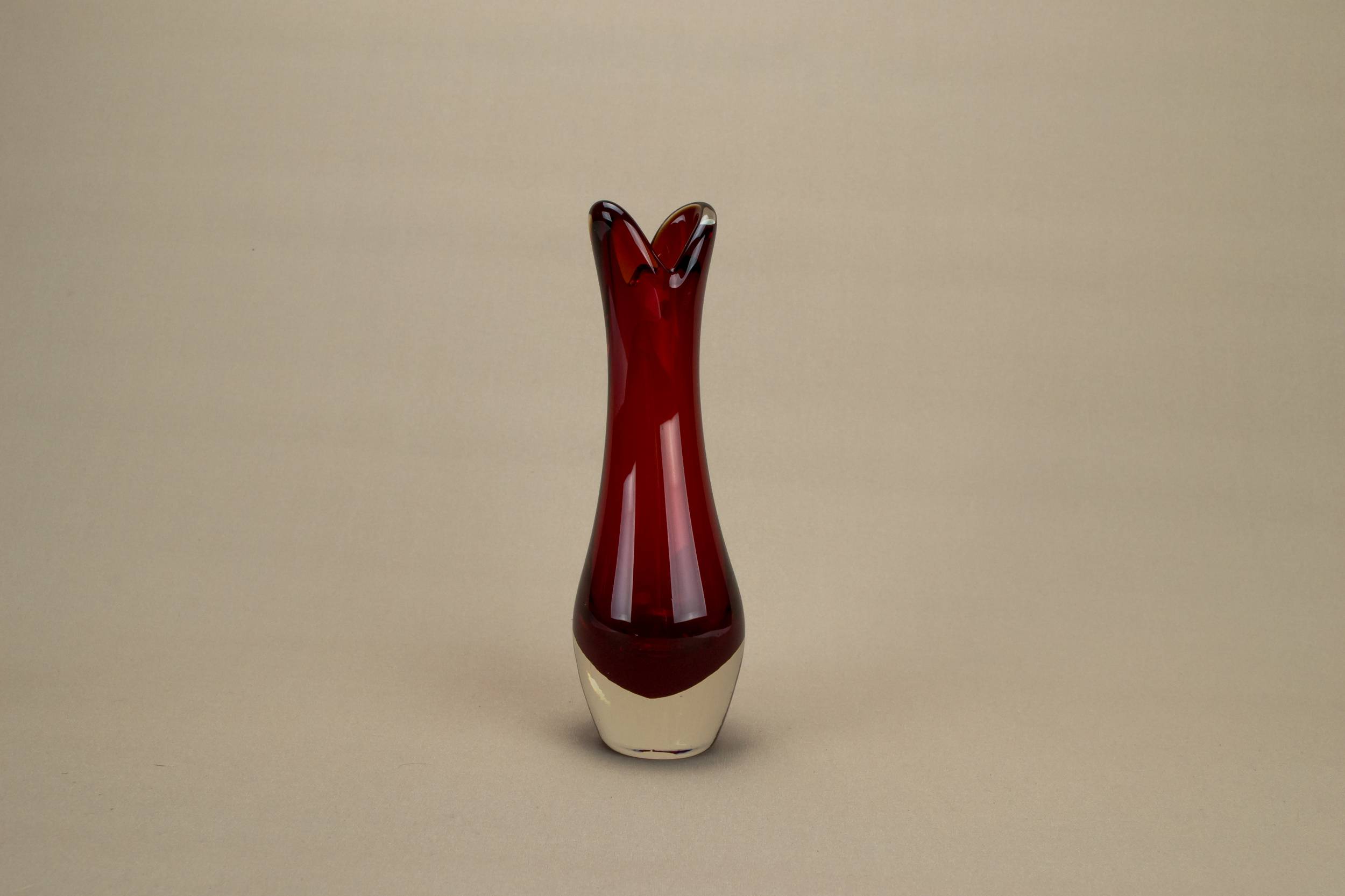 Classical Vintage Minimalist — Whitefriars red beak vase 1