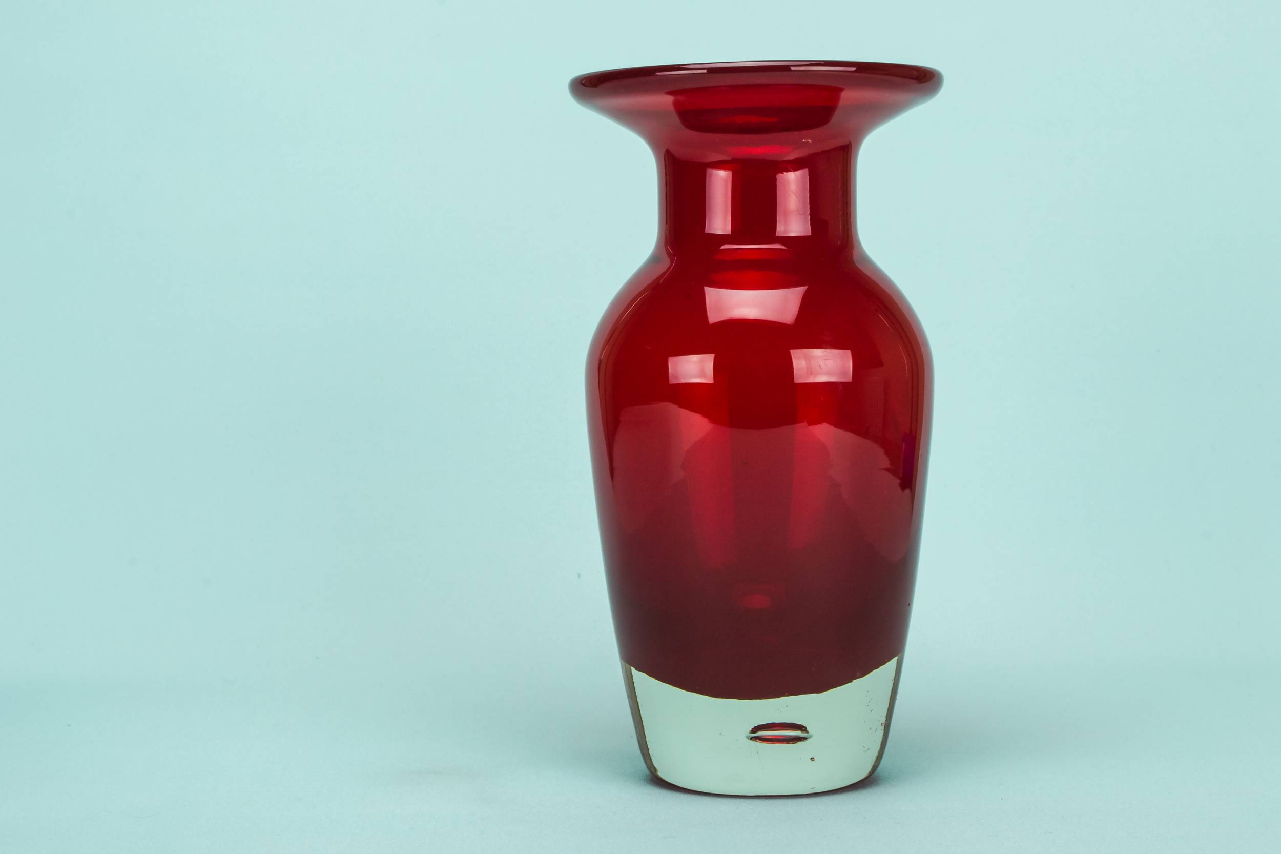 Glass Vintage VASE — Ruby red glass vase 1