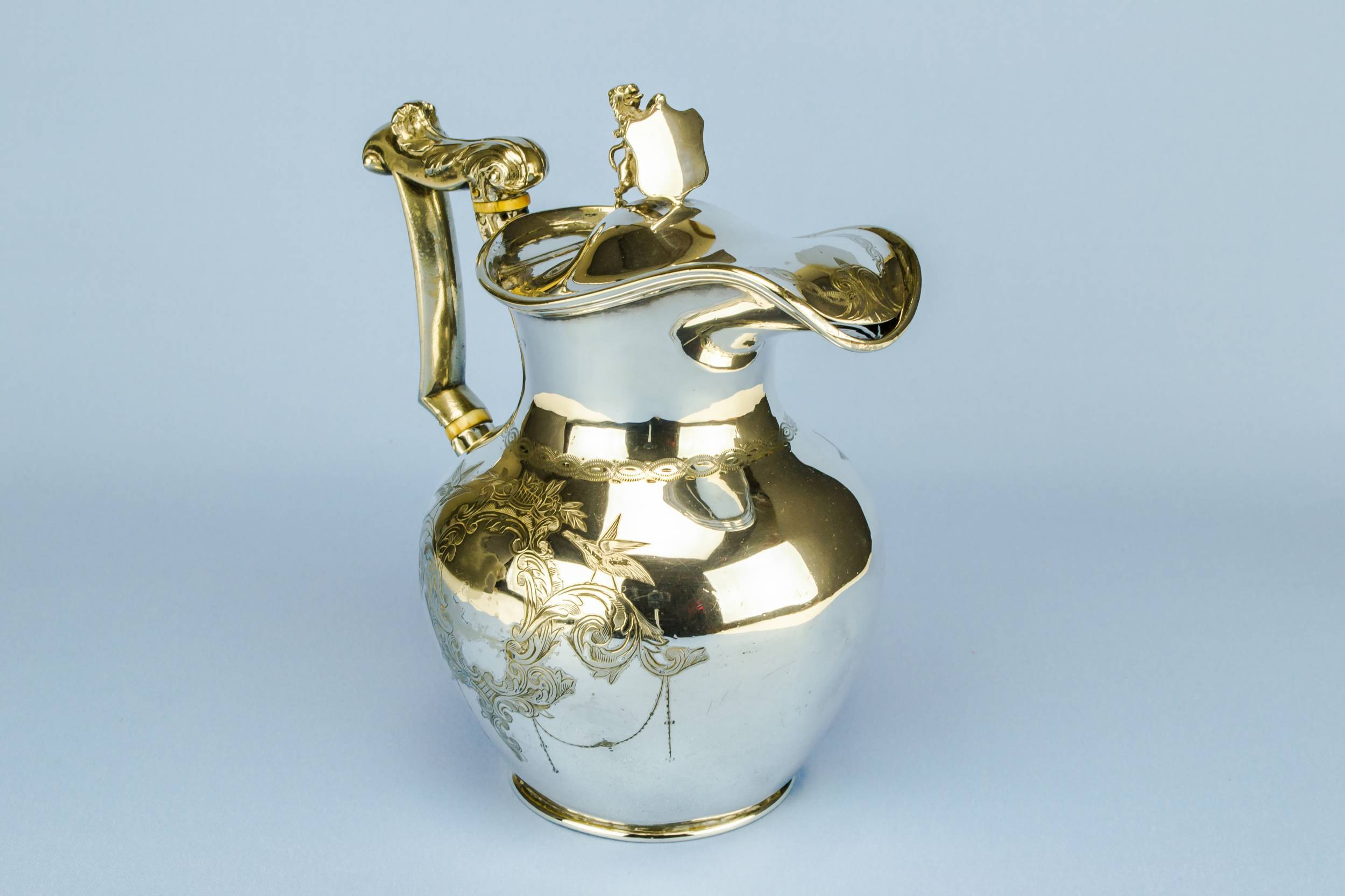 Antique Spectacular George — Silver plated lion water jug 4