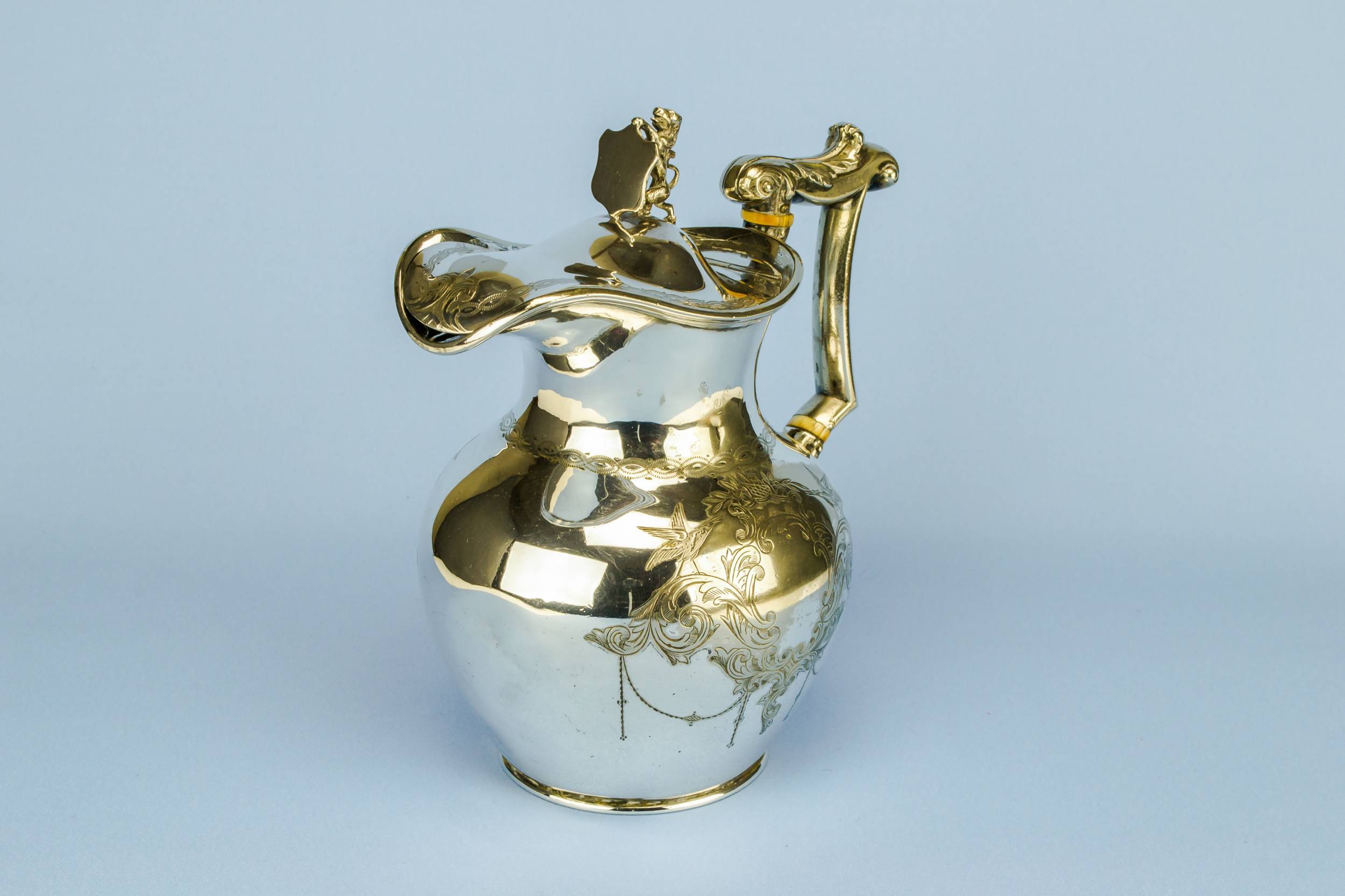 Antique Spectacular George — Silver plated lion water jug 6