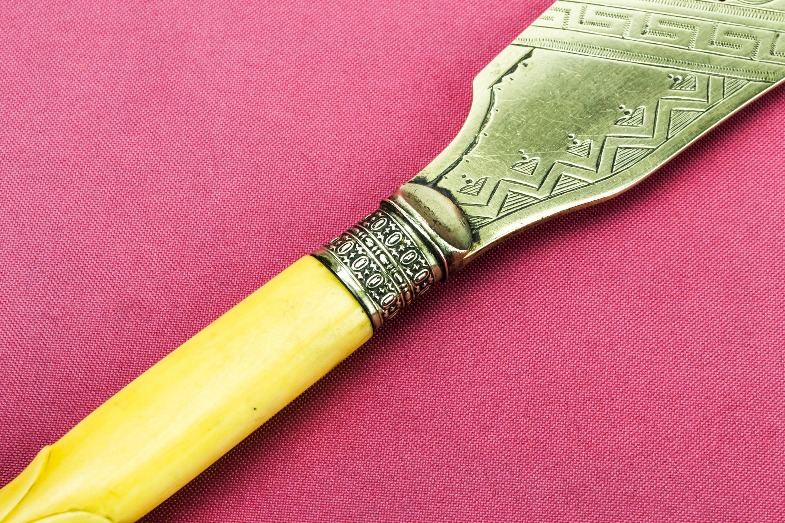 Victorian Classical Silver — Fish serving fork and knife 1