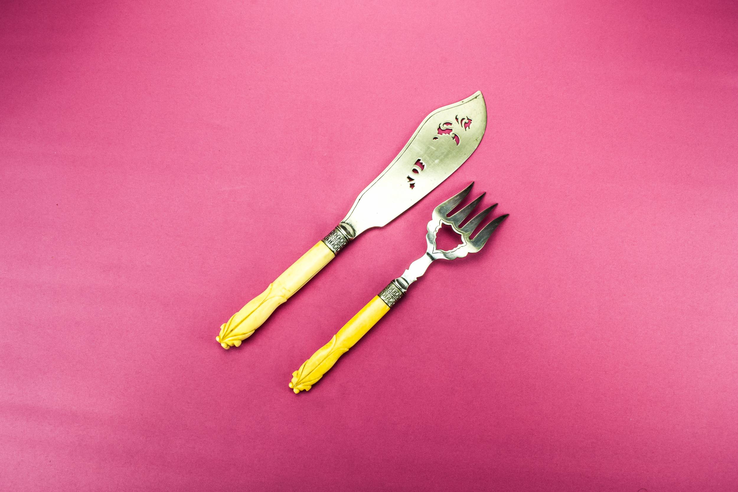 Victorian Classical Silver — Fish serving fork and knife 3