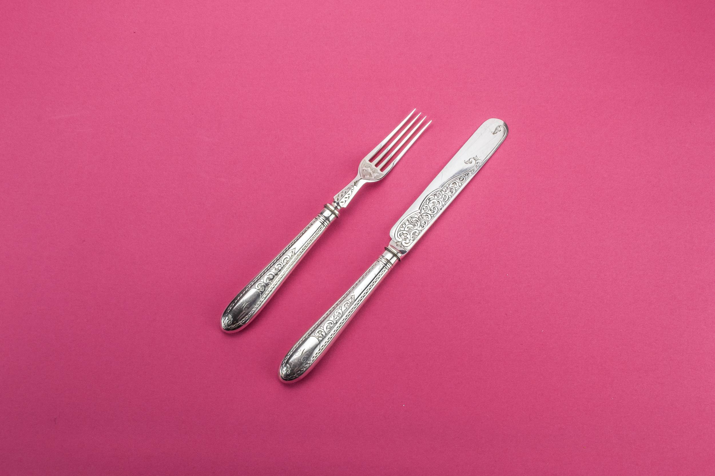 Antique Silver Plated — 6 dinner forks and knives