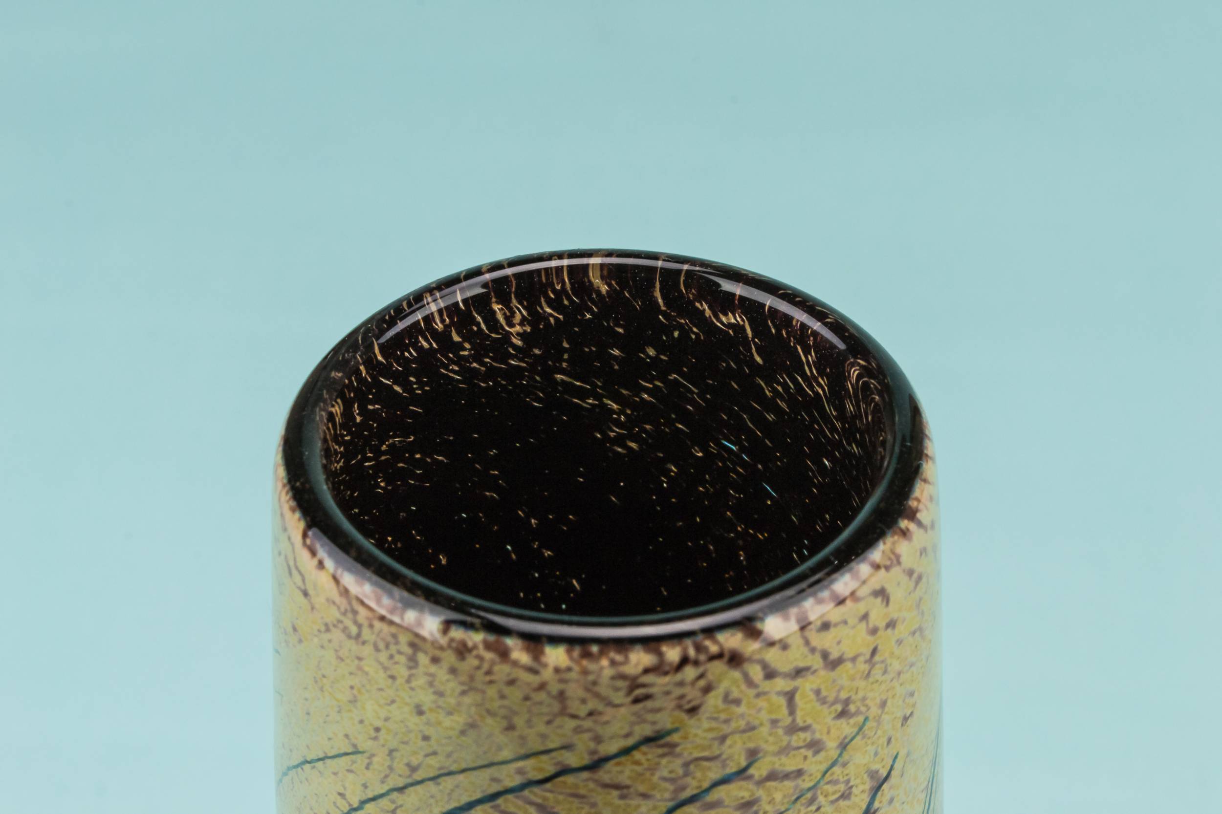 Glass Elegant The — Small speckled glass vase 2