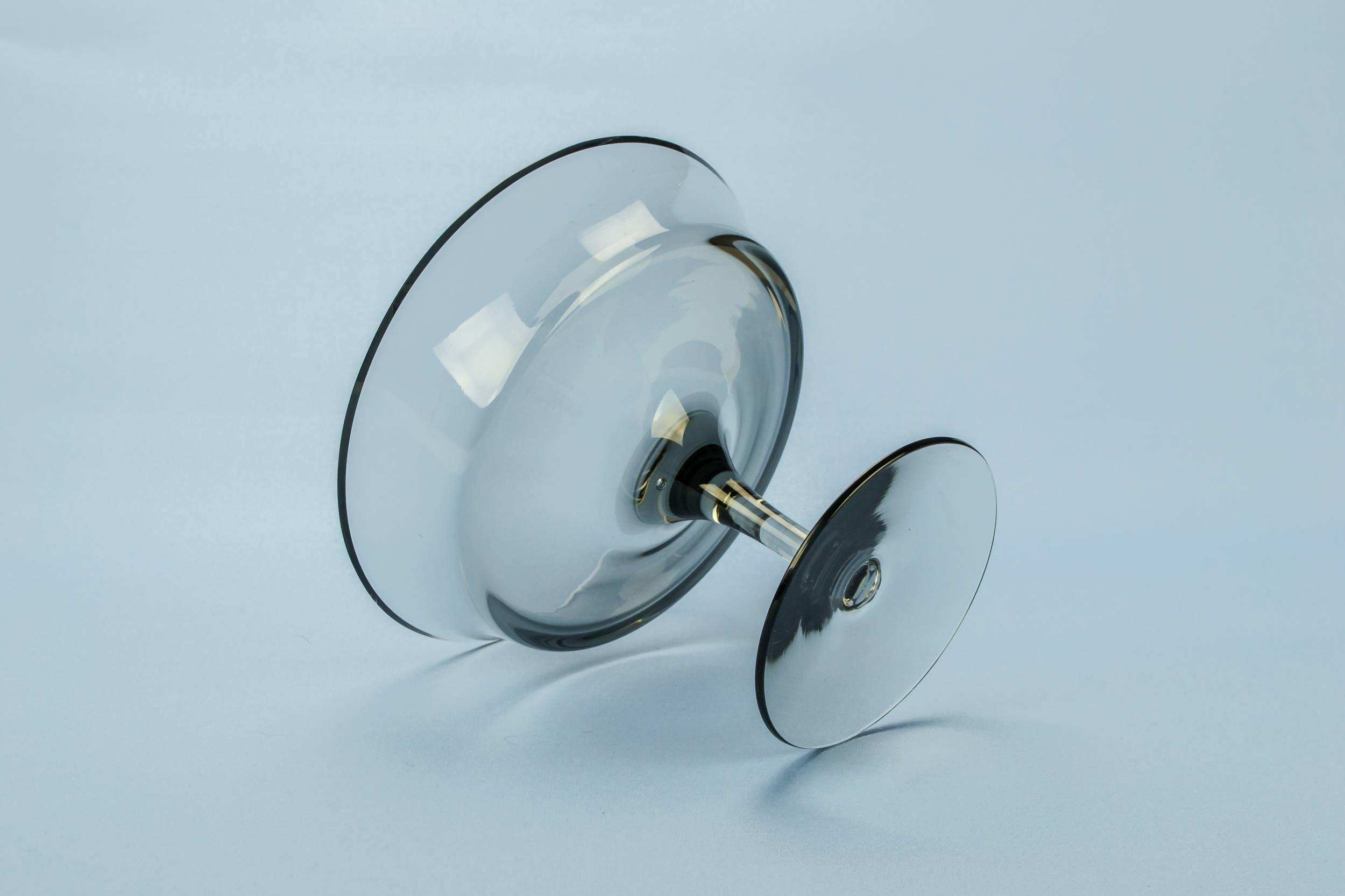 Modernist Glass 6.1'' — Smoky grey glass bowl 1