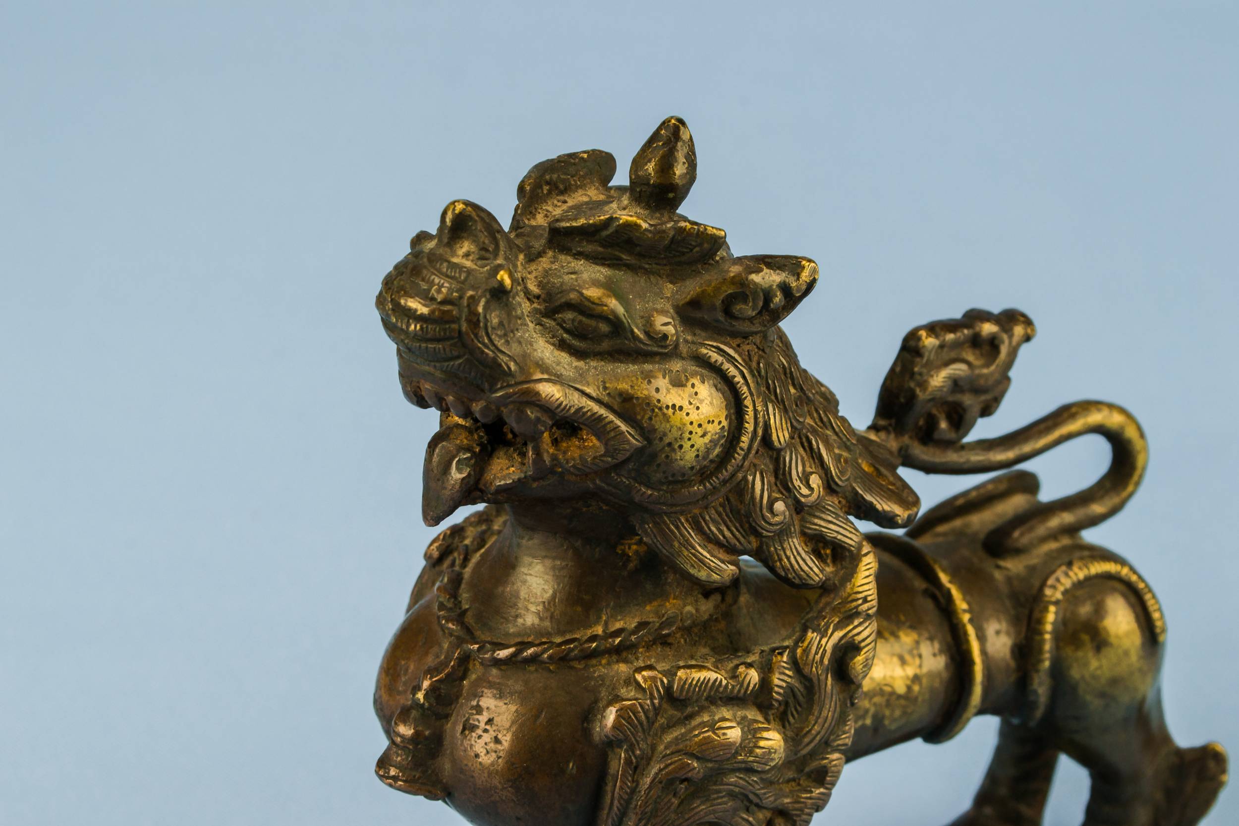 Spectacular Antique Bronze — Tibetan bronze dog sculpture 3