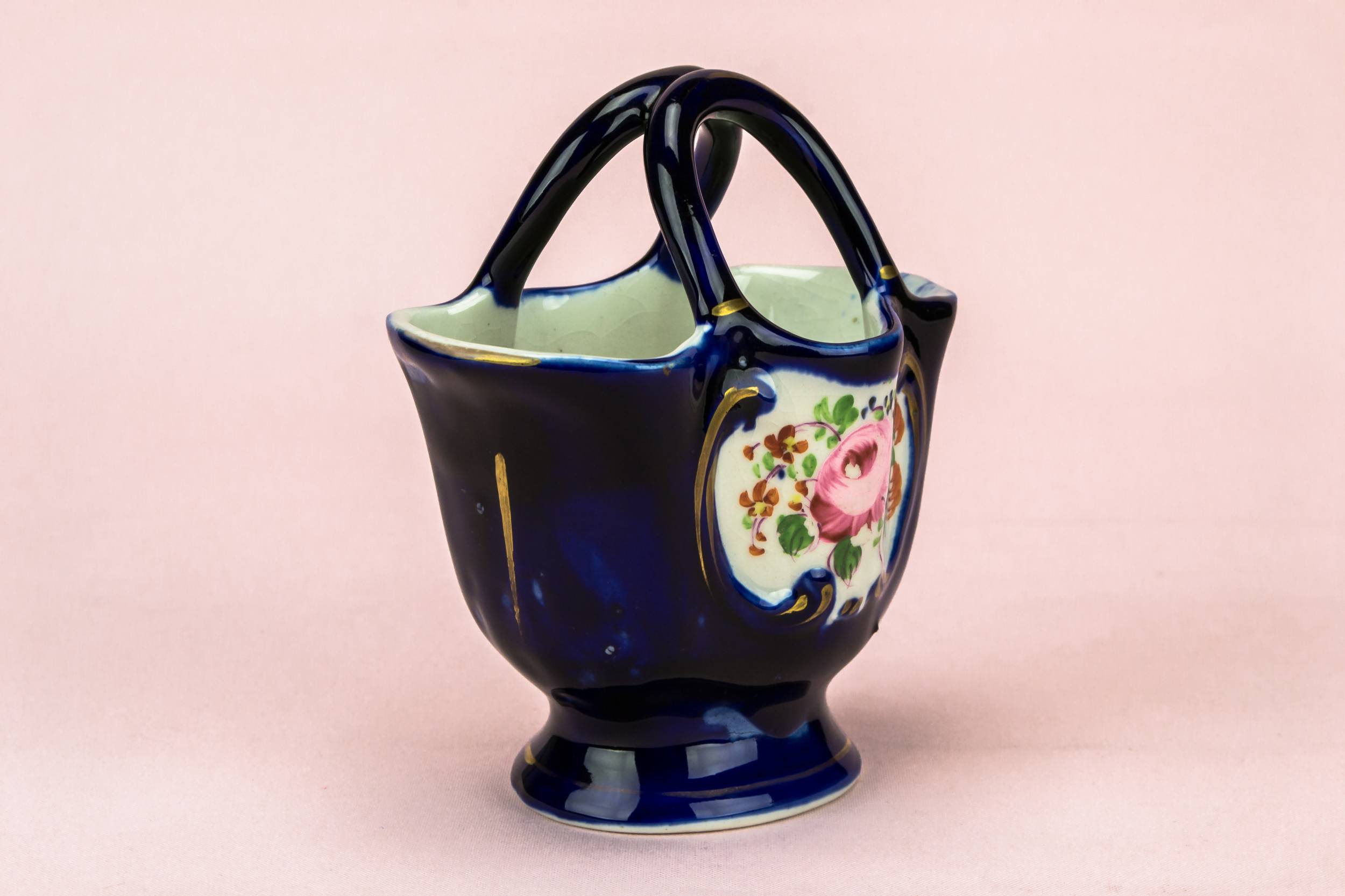 Victorian Porcelain Floral — Small blue posy vase 1