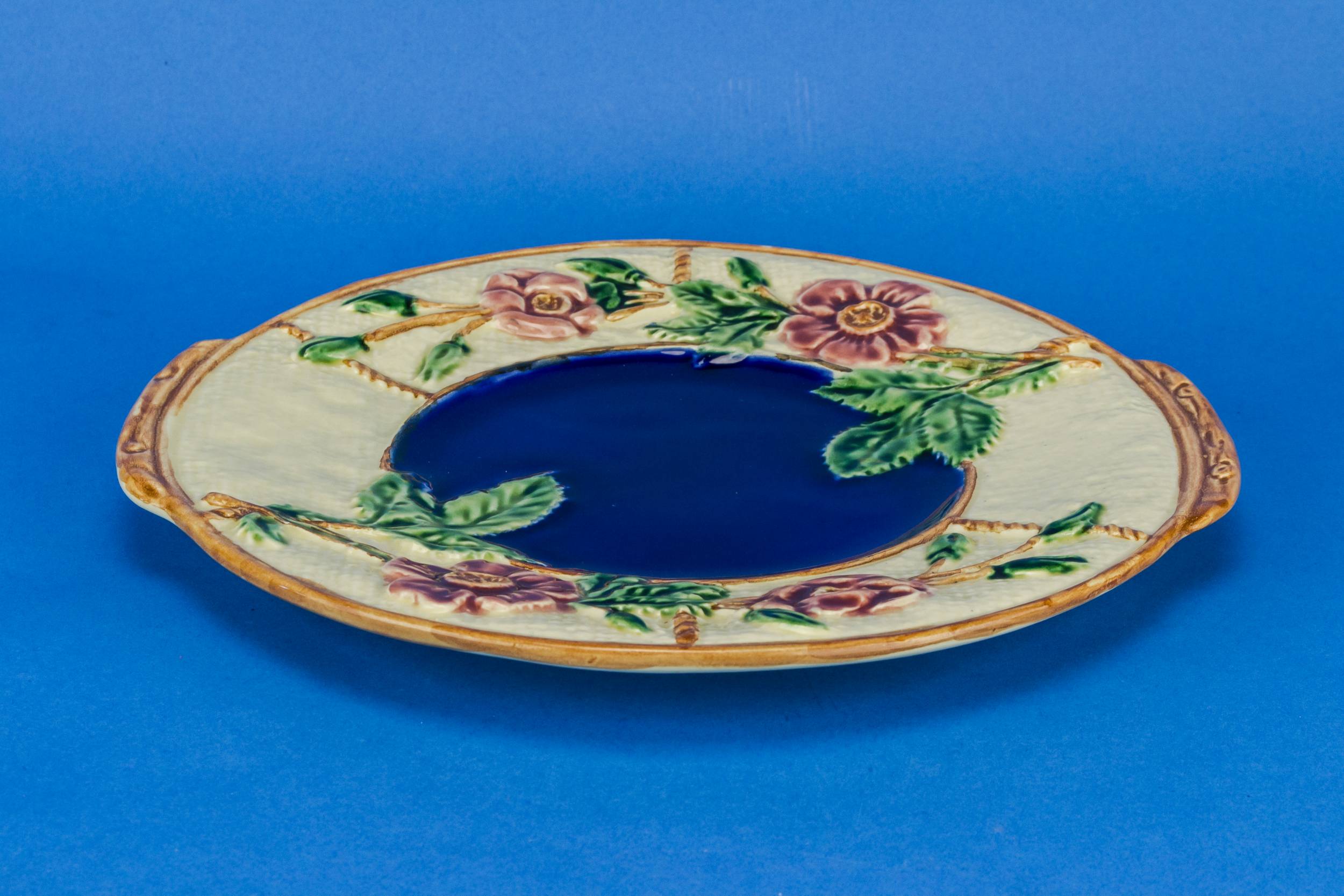 Charming Victorian Floral — Blue majolica cake plate 2