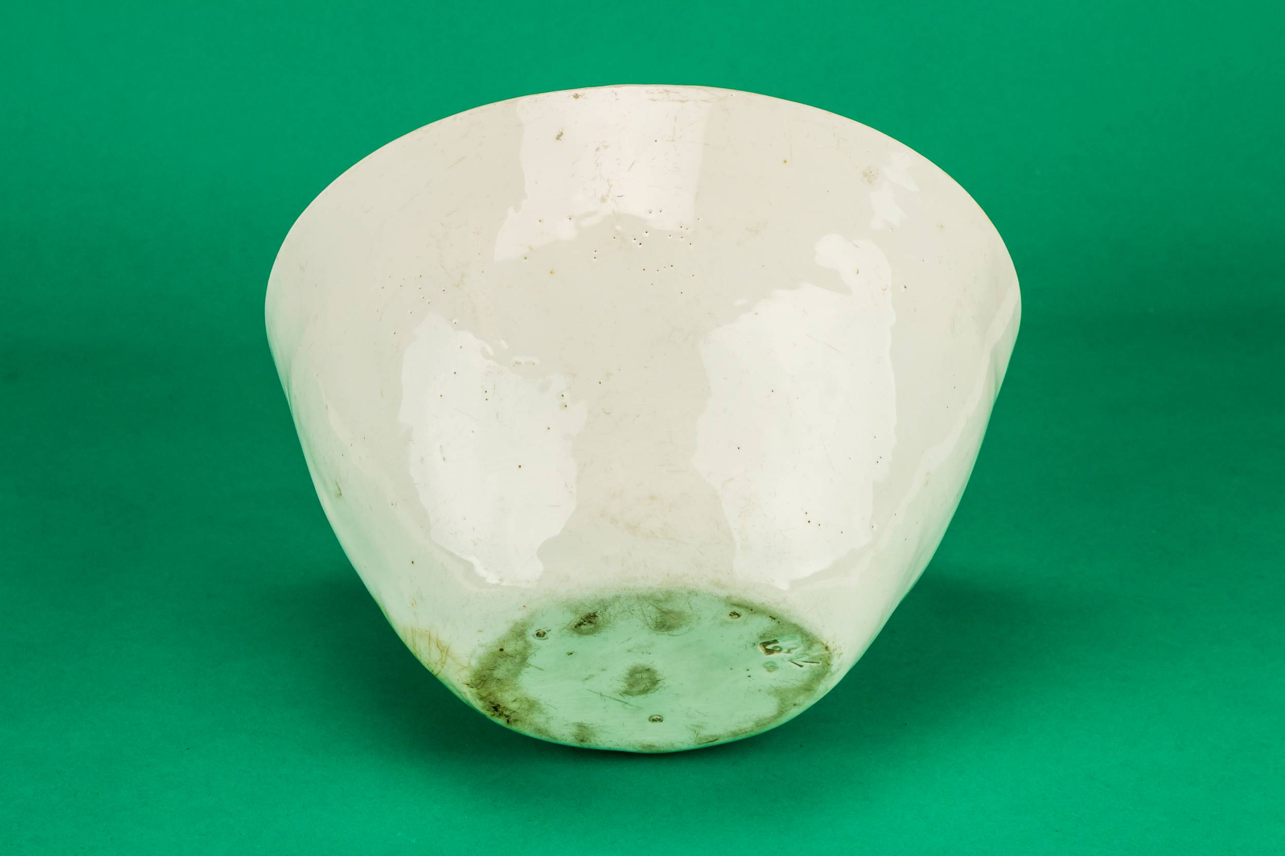 Impressive Stoneware Gadrooned — Massive baking mould 3