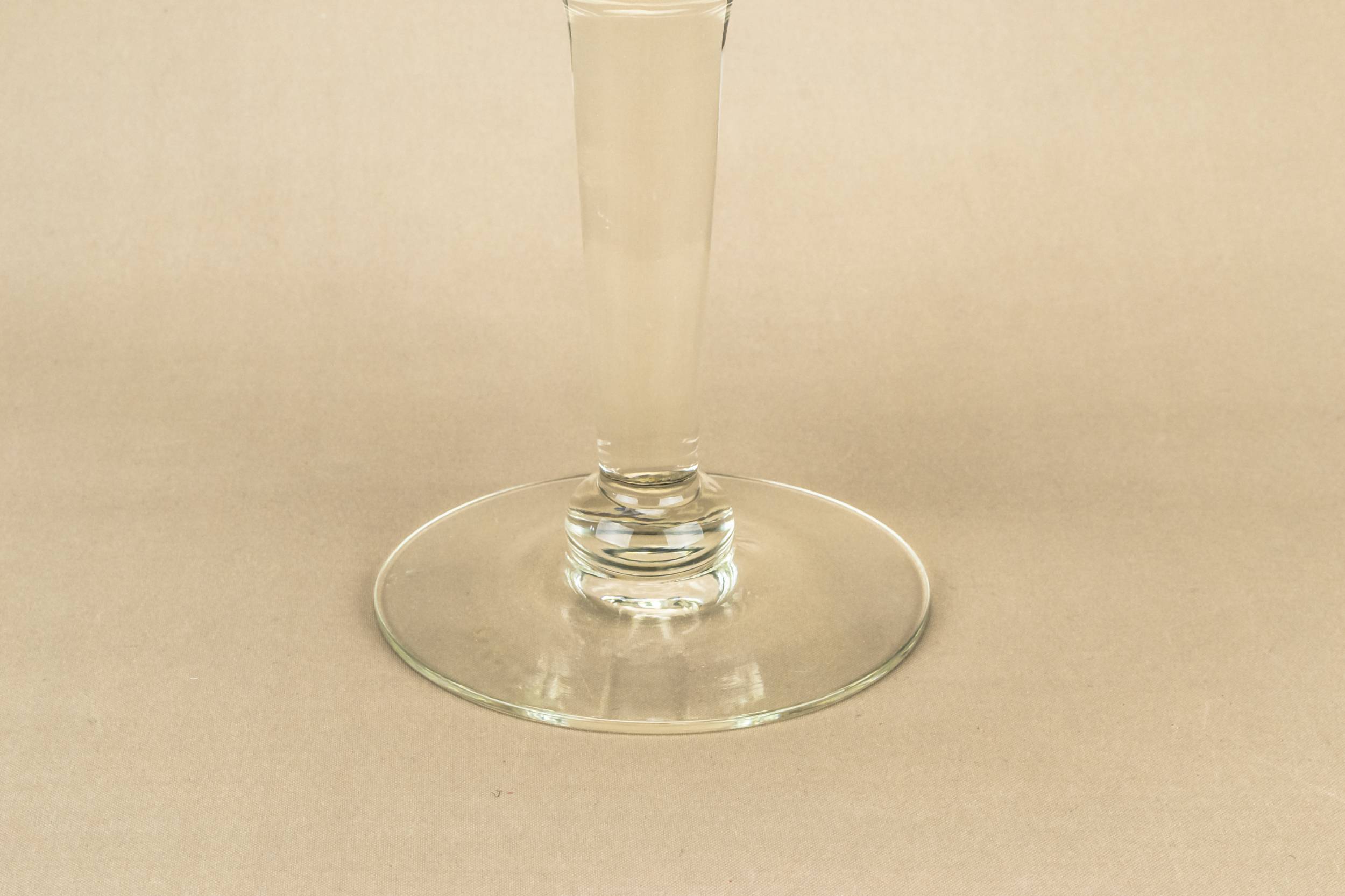 Retro Elegant Minimalist — Large decorative glass vase 2