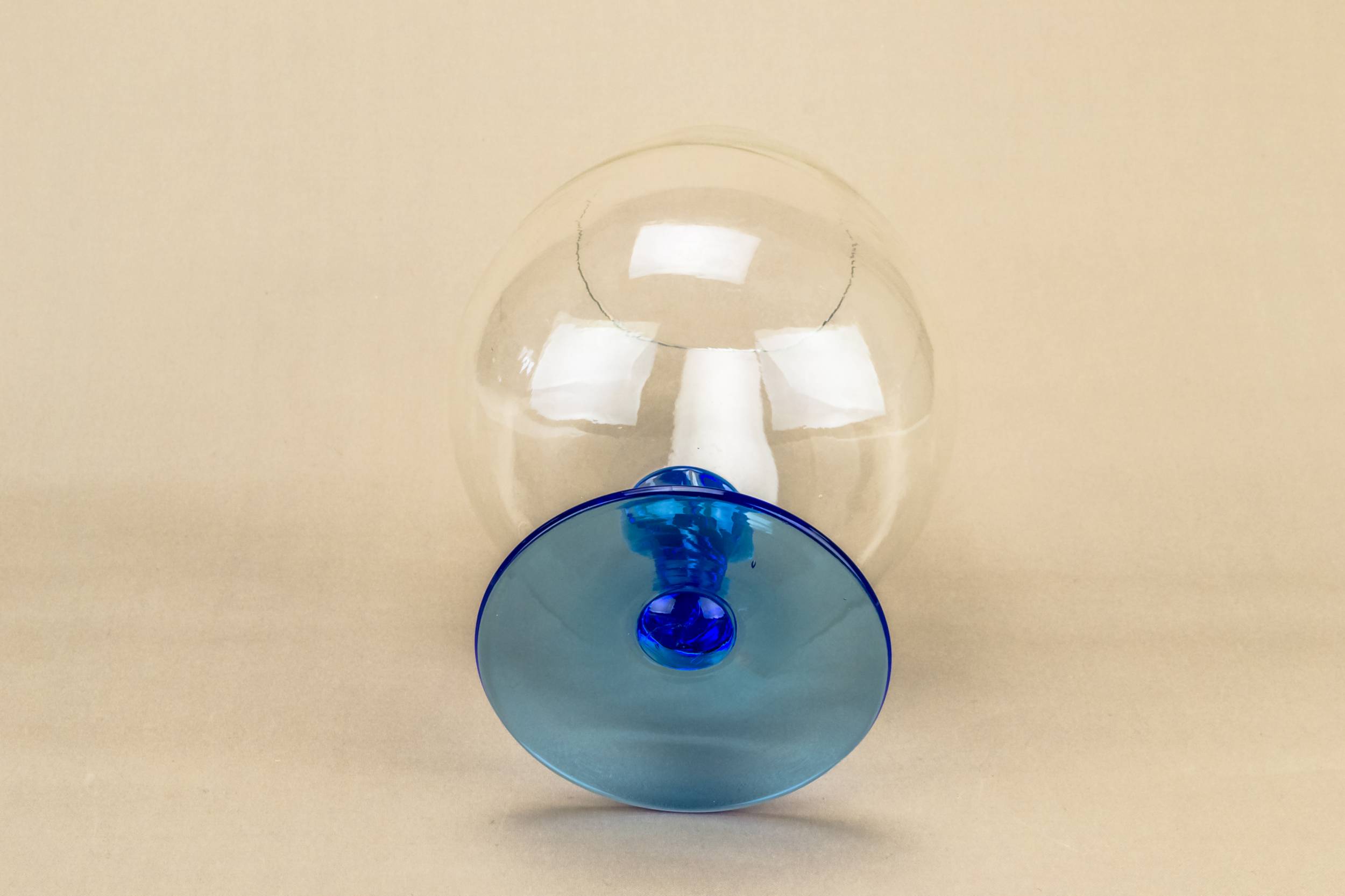 Elegant Vintage VASE — Blue glass vase on foot 3