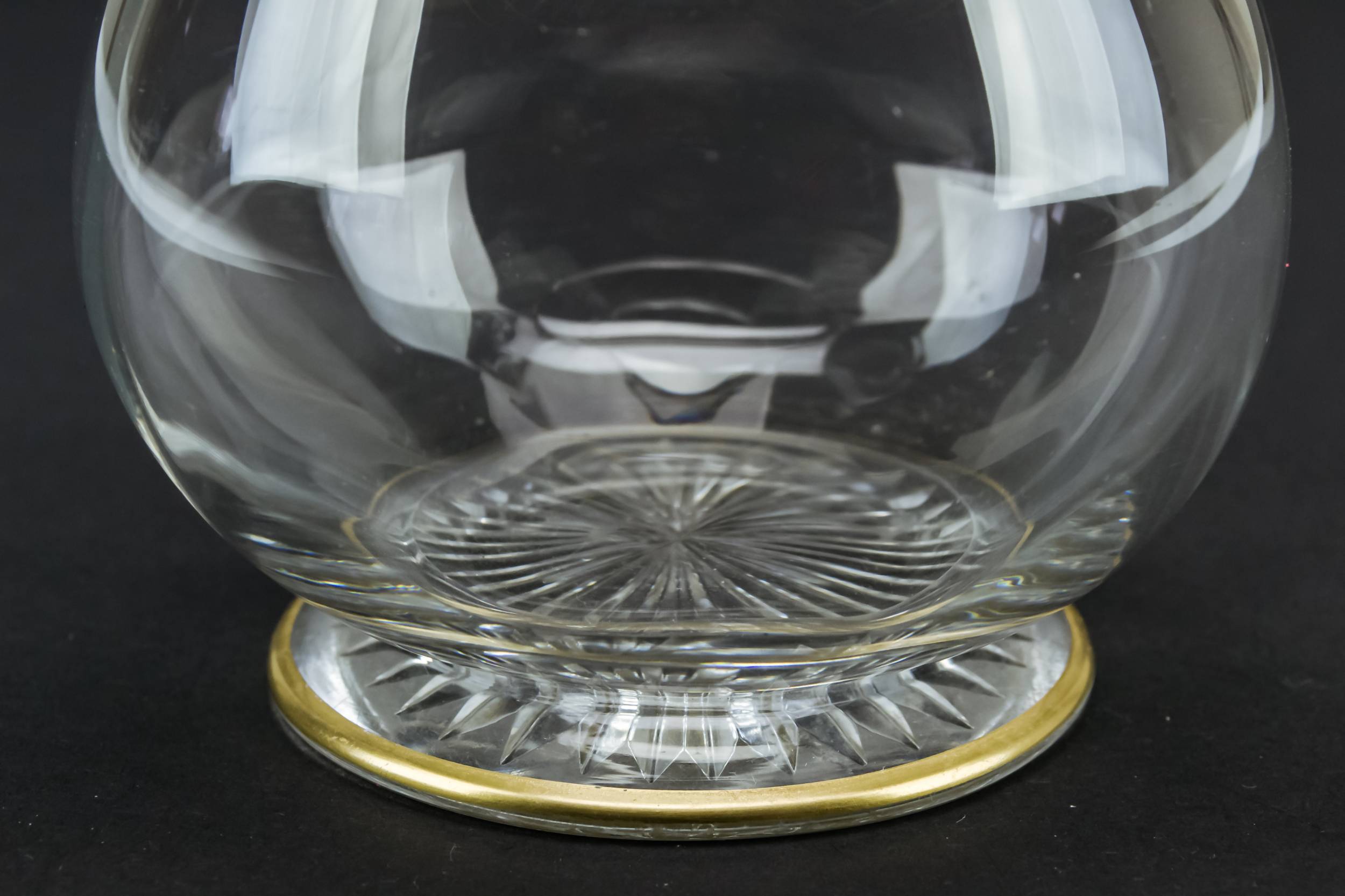 Edwardian Antique Minimalist — Small gilded glass vase 2